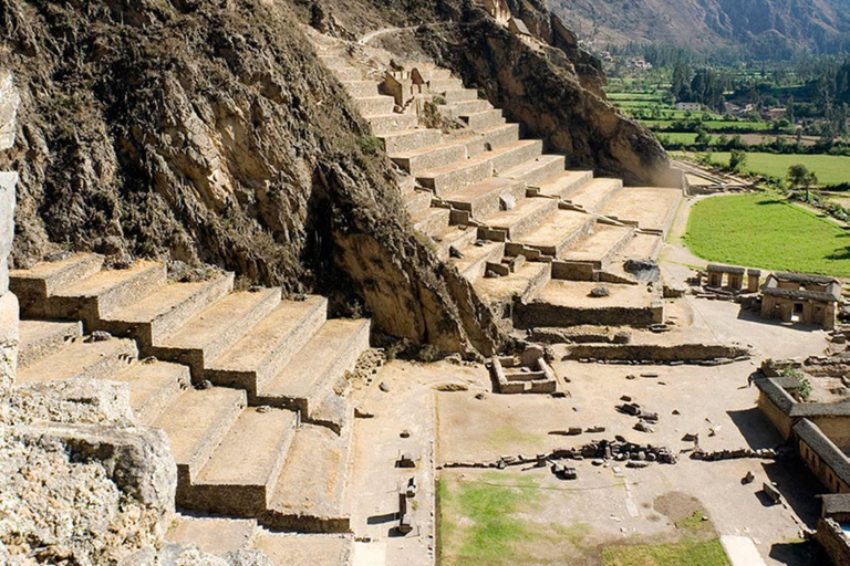 Cusco : Pick up service in Ollantaytambo