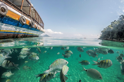 Paraty and Ilha Grande: 3 Days with Accommodation and Speedboat Tours