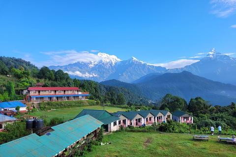 Pokhara: dagwandeling naar het Australische kamp en het dorp Dhampus