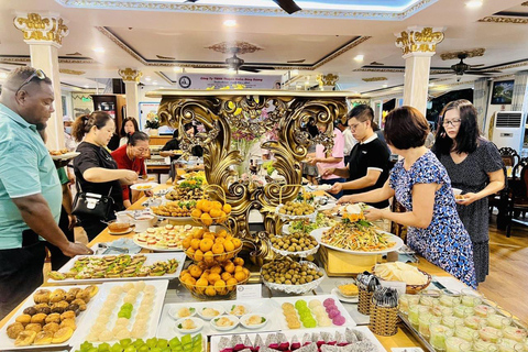 Dinner on Cruise on Saigon River