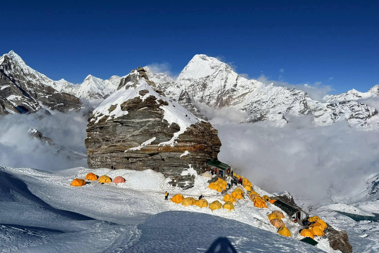 Kathmandu: Lobuche Peak Climbing Expedition with Guide