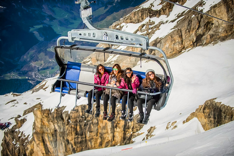 Vanuit Luzern: Titlis halve dag tour - Eeuwige sneeuw & gletsjerVanuit Luzern: Titlis-tour van een halve dag - Eeuwige sneeuw en gletsjer