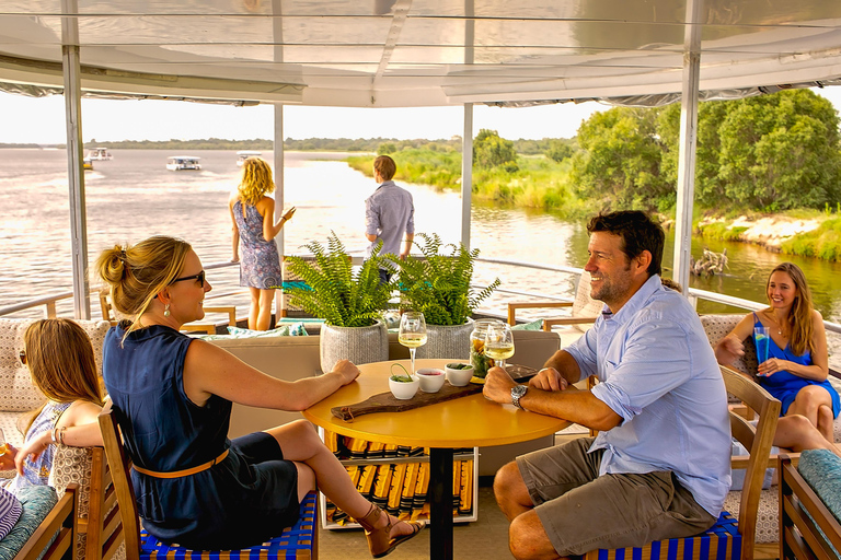 Riversong Zonsondergang Luxe Zambezi CruiseLuxe optie bij zonsondergang