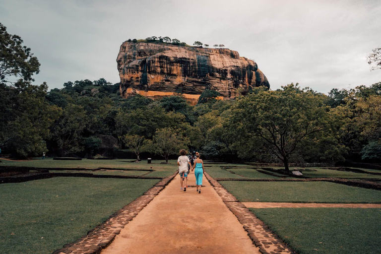 Kandy: Sigiriya & Dambulla Private Day Trip by Tuk-Tuk
