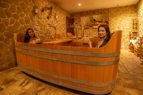 Prag, Spanien: Beer Spa och Wellness