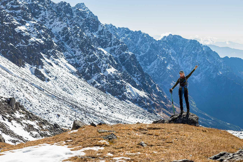 Da Kathmandu: Trekking della Valle del Langtang con escursione a Tserko Ri