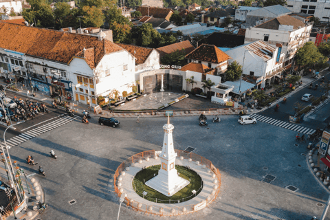 Yogyakarta Scooter Tour & Taste Local Food – Morning/Evening Evening: Explore Culture, Markets, City Vibes & Food Tasting