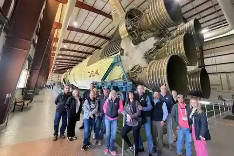 Houston NASA Space Center: Spanish Tour Guide & Tunnel Tour