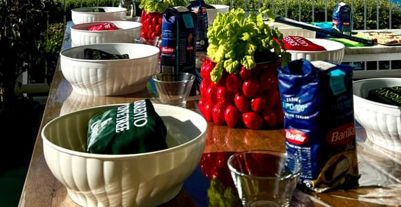 Sorrento:Pizza Making Class with Nino,food tasting, prosecco