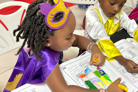 Nassau: Bahamian Straw Doll Experience