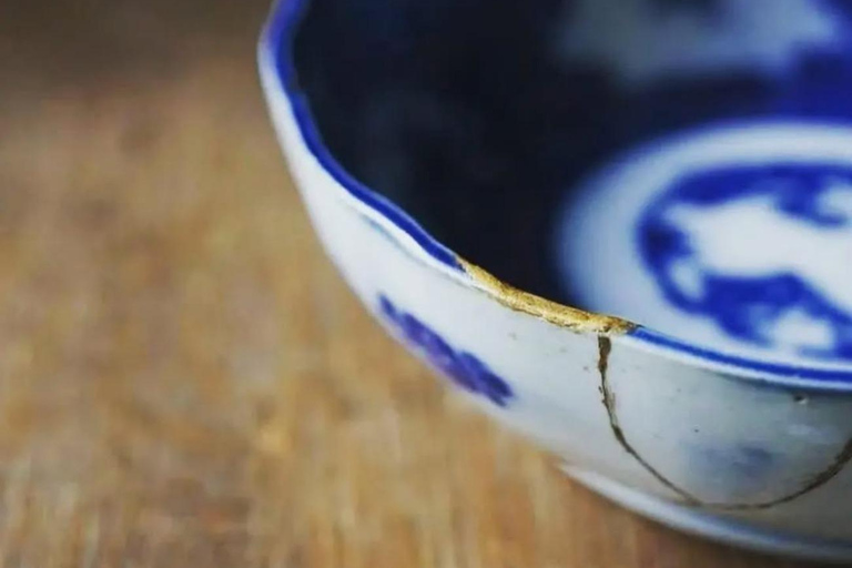 Osaka: Kintsugi Workshop, skönhet i trasigheten