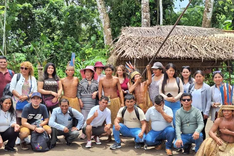 Iquitos: Amazon River Tribes heldagstur med frokost