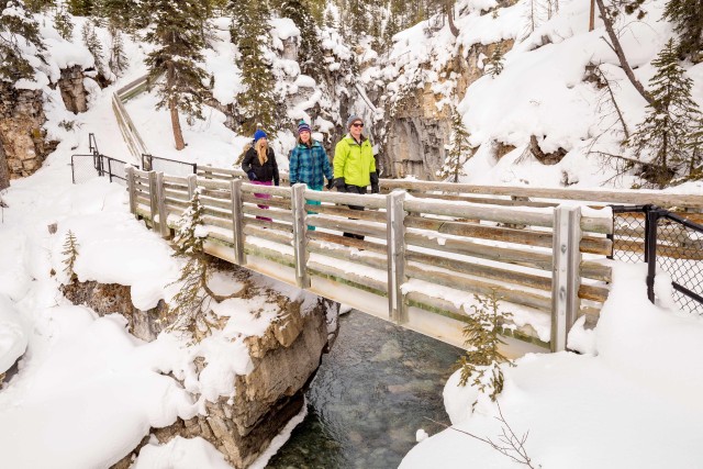 Visit Marble & Johnston Canyon Icewalk Combo in Banff