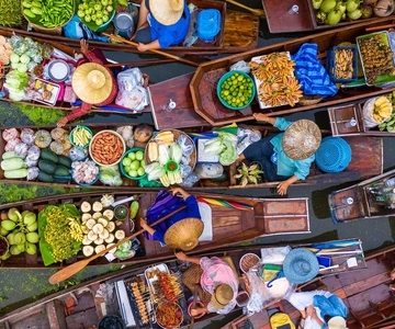 Bangkok: Damnoen Saduak and Train Market with Boat Ride