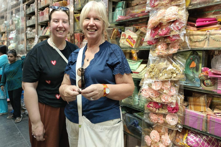 Curated Home Décor & Souvenir Shopping Tour (Women-Led) Home Décor & Souvenir Shopping Tour (Women-Led) - Half-Day