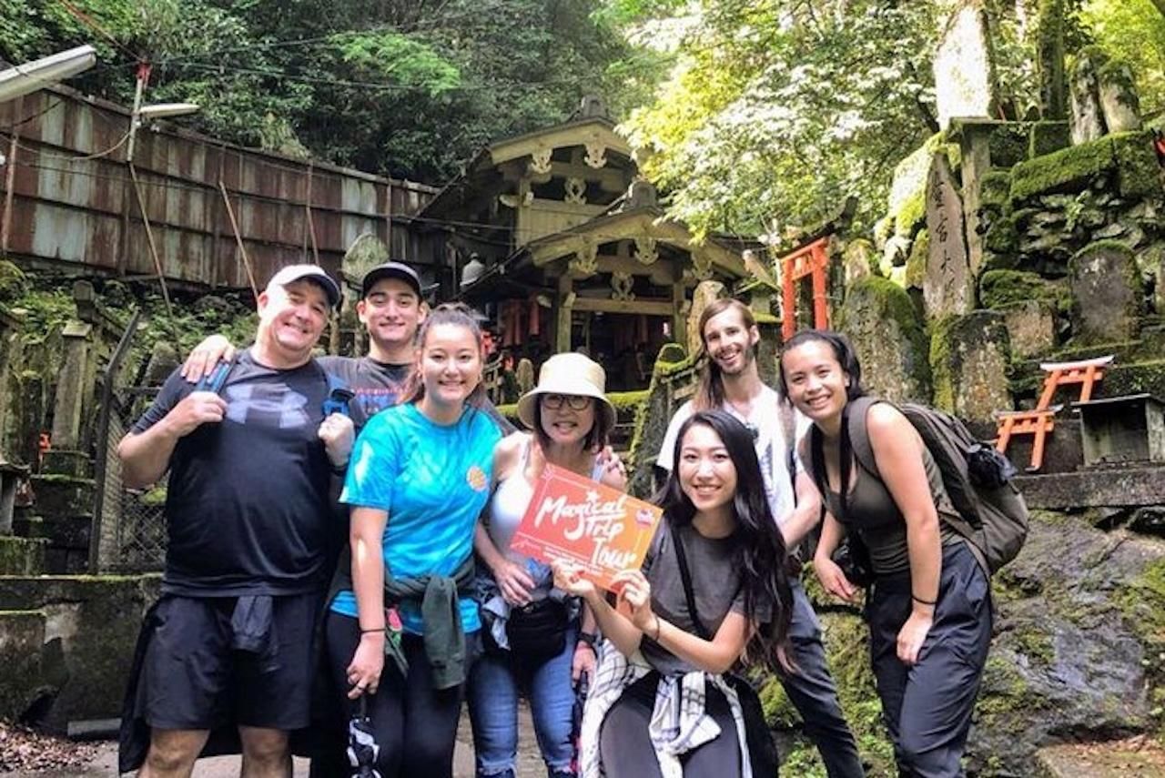 Kyoto: 3-stündige Tour zum Fushimi Inari Schrein (versteckte Wanderung)