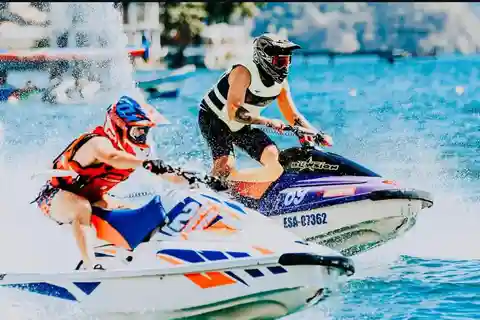 Jet Ski Abenteuer in Doha mit bequemer Abholung!