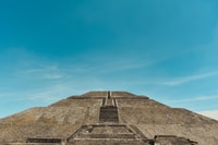 De Mexico, Téotihuacan Small-Shroup Dawn Tour - Housity