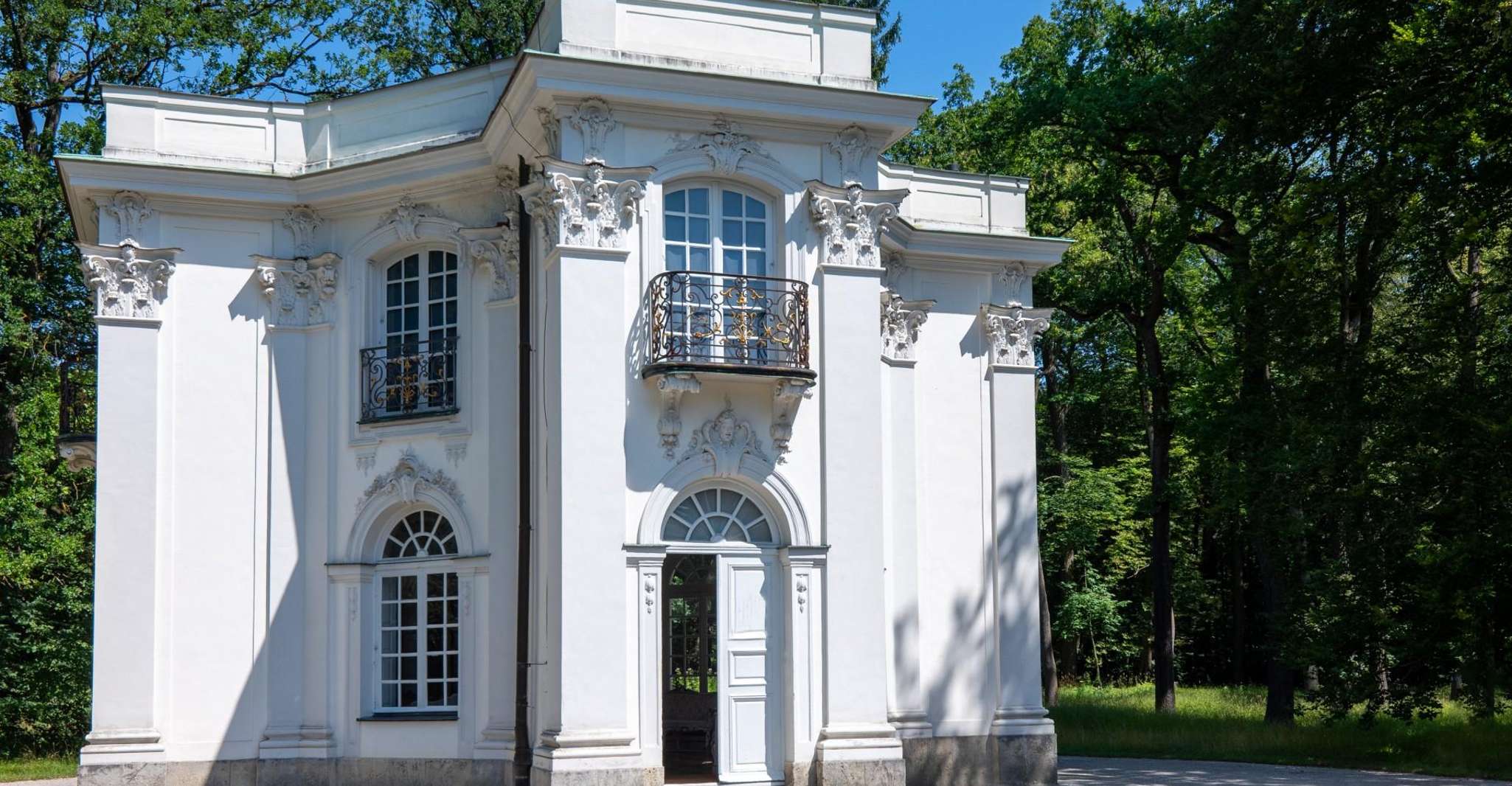 Munich Nymphenburg Palace & Carriage Museum Fast-Track Tour photo 14