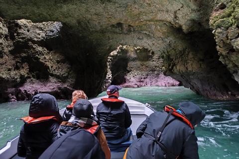 Lagos: Ponta da Piedade Grotto 1-Hour Tour with Local Guide Lagos: Ponta da Piedade Grotto Tour with Local Guide