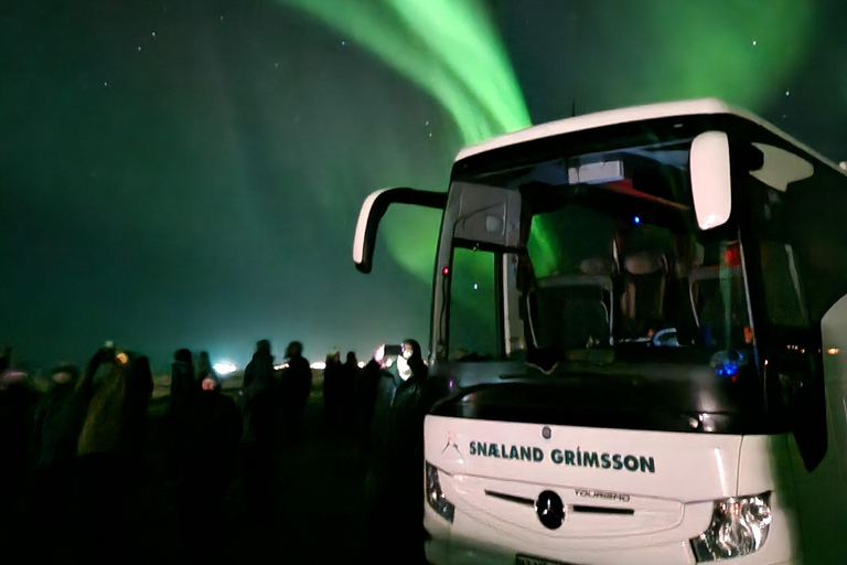 Caccia all&#039;aurora boreale di 3 giorni e tour della laguna dei ghiacciaiCategoria standard - Bagno nella laguna blu incluso