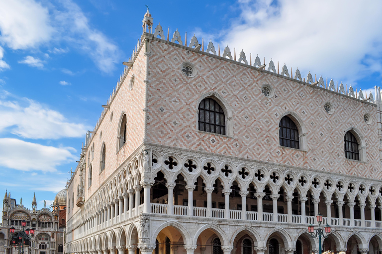 Venice: St. Mark's Basilica, Doge's Palace & Bridge of Sighs Guided tour of St. Mark's Basilica and Doge's Palace