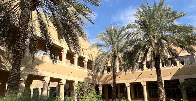 Riyadh: Masmak Fort, Souq AlZal, and Murabba Palace Tour
