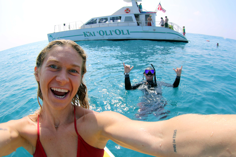 Oahu: Snorkeling & Dolphin Watch Cruise with Hawaiian Buffet Private: All-Inclusive Sunset Snorkel Cruise with Hot Buffet