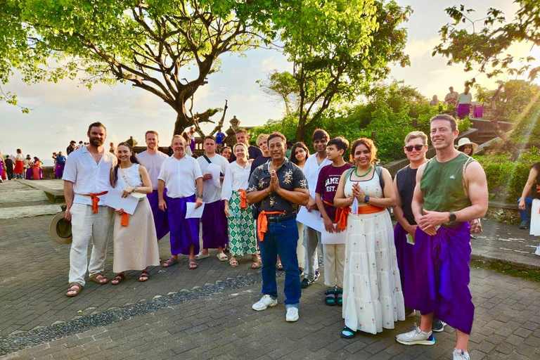 Guide, Uluwatu Temple Entry Ticket with Kecak Dance Show Guide Only (no ticket included )