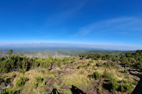 À la conquête du mont KenyaTraversée de 4 jours de Chogoria à Sirimon