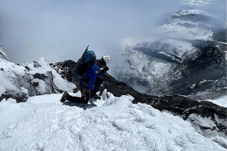 Quito: 2-Day Cotopaxi Climbing Tour