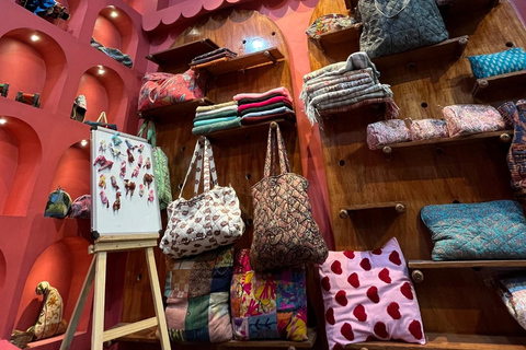 Jaipur: Tuk Tuk Shopping Tour with Art Workshops and Bazaar