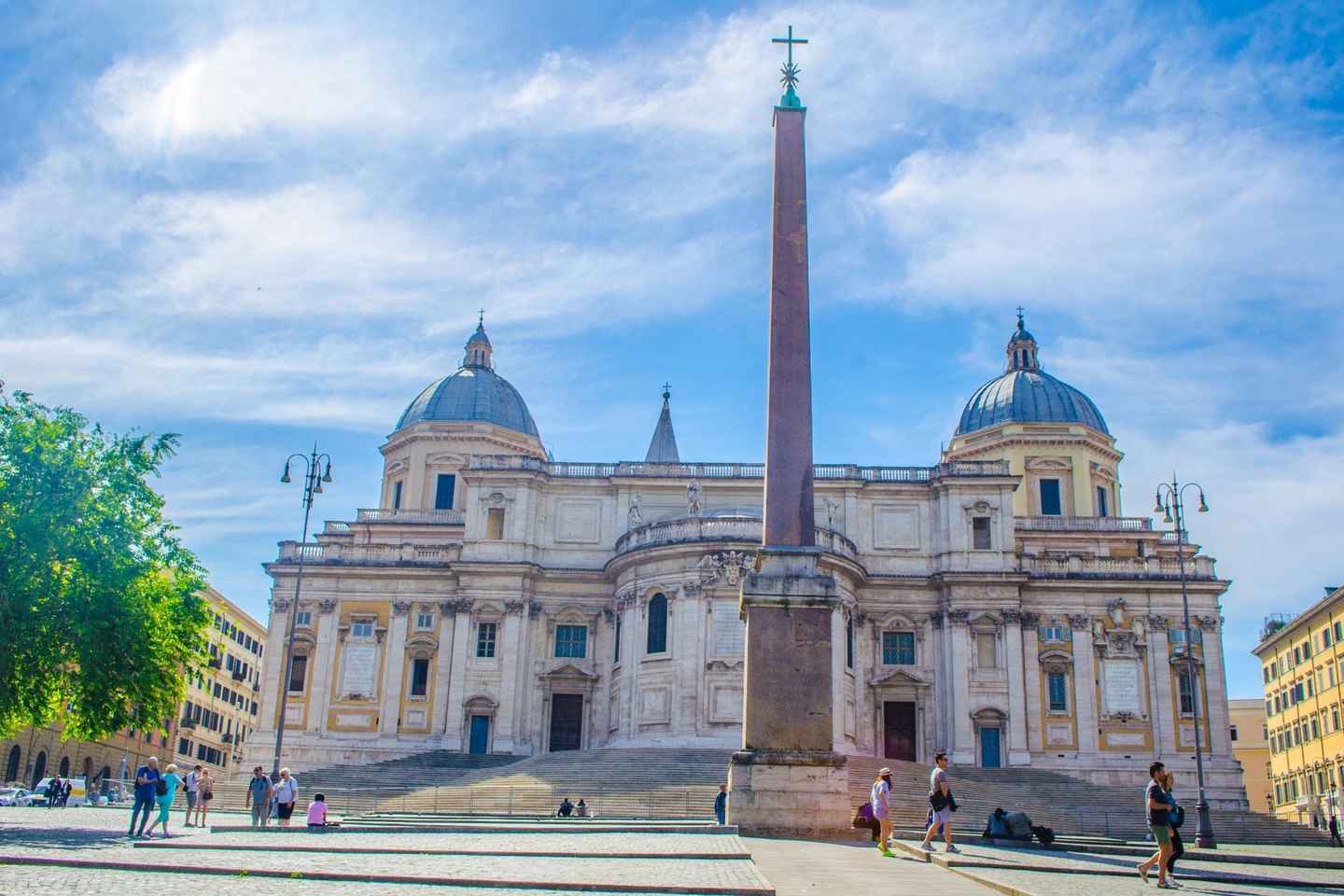 Rome: 3 Papal Basilicas Guided Tour with Minivan Transfers