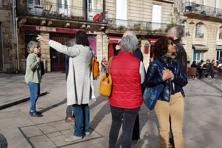 Bordeaux. A tour between the real and the virtual