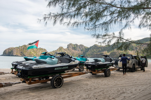 Langkawi: 30-minutowa zabawa na skuterze wodnym (podwójny jeździec)