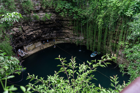 Cancun: Chichen Itza Early Access & Isla Mujeres Catamaran Only catamaran to Isla Mujeres (without transportation)