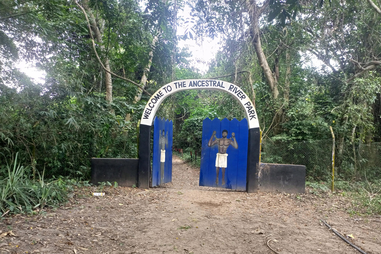 Accra: Cape Coast & Elmina Castles & Assin Manso Guided Tour