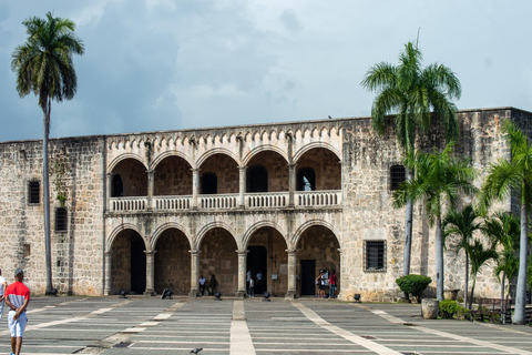 Punta Cana: Excursão VIP de um dia a Santo Domingo com recolha no hotel