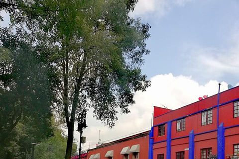 Frida Kahlo Museum Tour: A Journey Through Art and Legacy Small-Group Tour