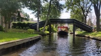 Giethoorn, Geführte Bootstour Stadt und See Sehenswürdigkeiten - Hizvo