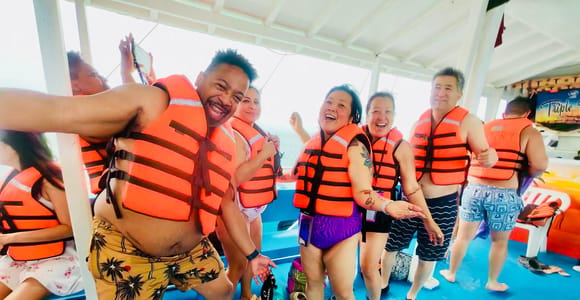 Boracay Island Hopping+Buffet+Beach+Big Pot Picture Day Tour