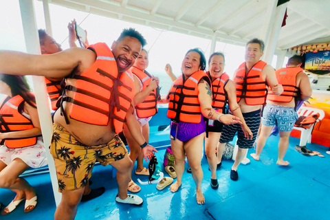 Boracay Island Hopping w/ Buffet and Crystal Kayak or SUP