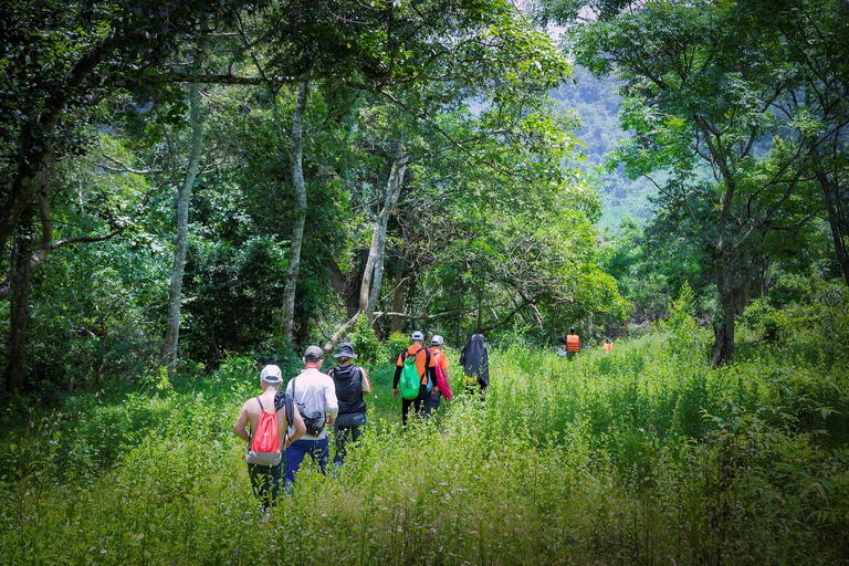 Excursión de aventura a la cueva de Cha Loi