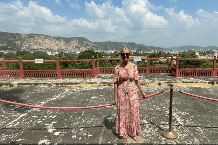 Jaipur Full Day Private City Tour Tour with Private Car and Tour Guide