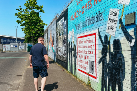 Belfast : visite politique en taxiBelfast : visite historique en taxi noir