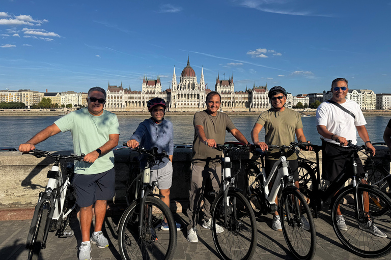 Budapest: Complete E-Bike Tour of Buda & Pest Highlights