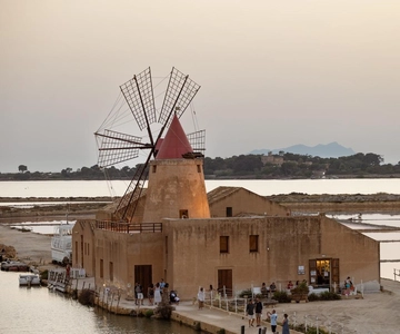 Marsala: Guided Salt Pans Walk Tour with Windmill Visit