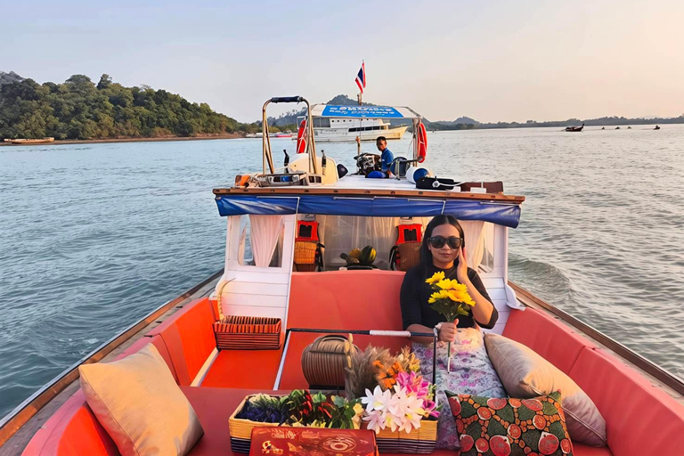 Phuket: 3 Island Private Longtail Boat Tour with Snorkeling