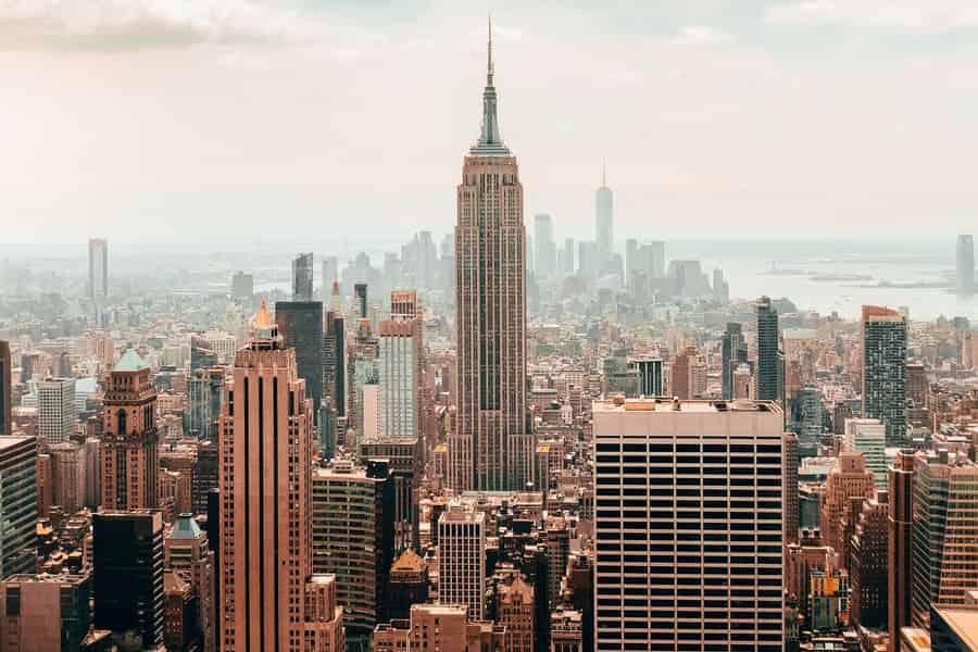 Kleingruppen-Tour durch NYC von Tag zu Nacht mit kostenlosem Liberty-Cruise-Ticket. Foto: GetYourGuide Kleingruppen-Tour durch NYC von Tag zu Nacht mit kostenlosem Liberty-Cruise-Ticket. Foto: GetYourGuide