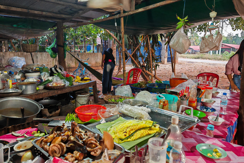 Siem Reap: Mönchs-Segen und Dorfleben auf einer Tour mit dem RollerSiem Reap: Mönchs-Segen und Dorfleben auf einer Roller-Tour